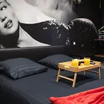 Hollywood Night-jacuzzi & Private Movie Theater Appartamento Mulhouse