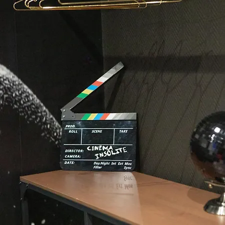 Hollywood Night-jacuzzi & Private Movie Theater Апартаменты