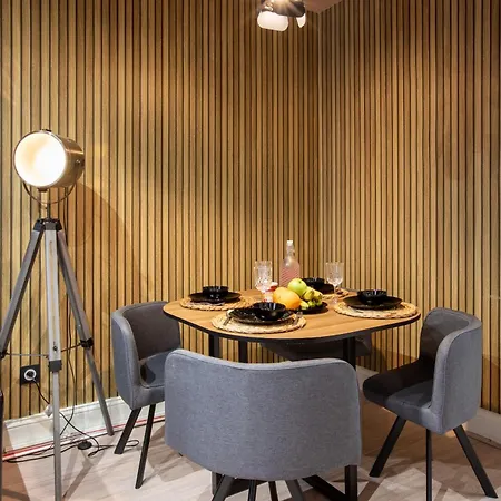 Hollywood Night-jacuzzi & Private Movie Theater * Mulhouse