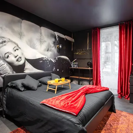 Hollywood Night-jacuzzi & Private Movie Theater * 뮐루즈