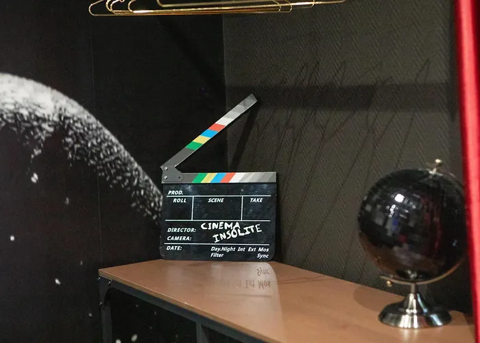 Hollywood Night-jacuzzi & Private Movie Theater Апартаменты