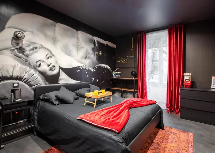 Hollywood Night-jacuzzi & Private Movie Theater * Мюлуз