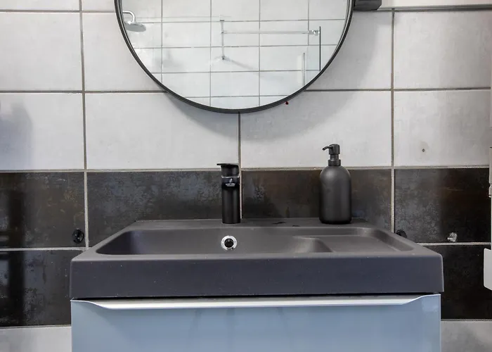 Hollywood Night-jacuzzi & Private Movie Theater * Мюлуз